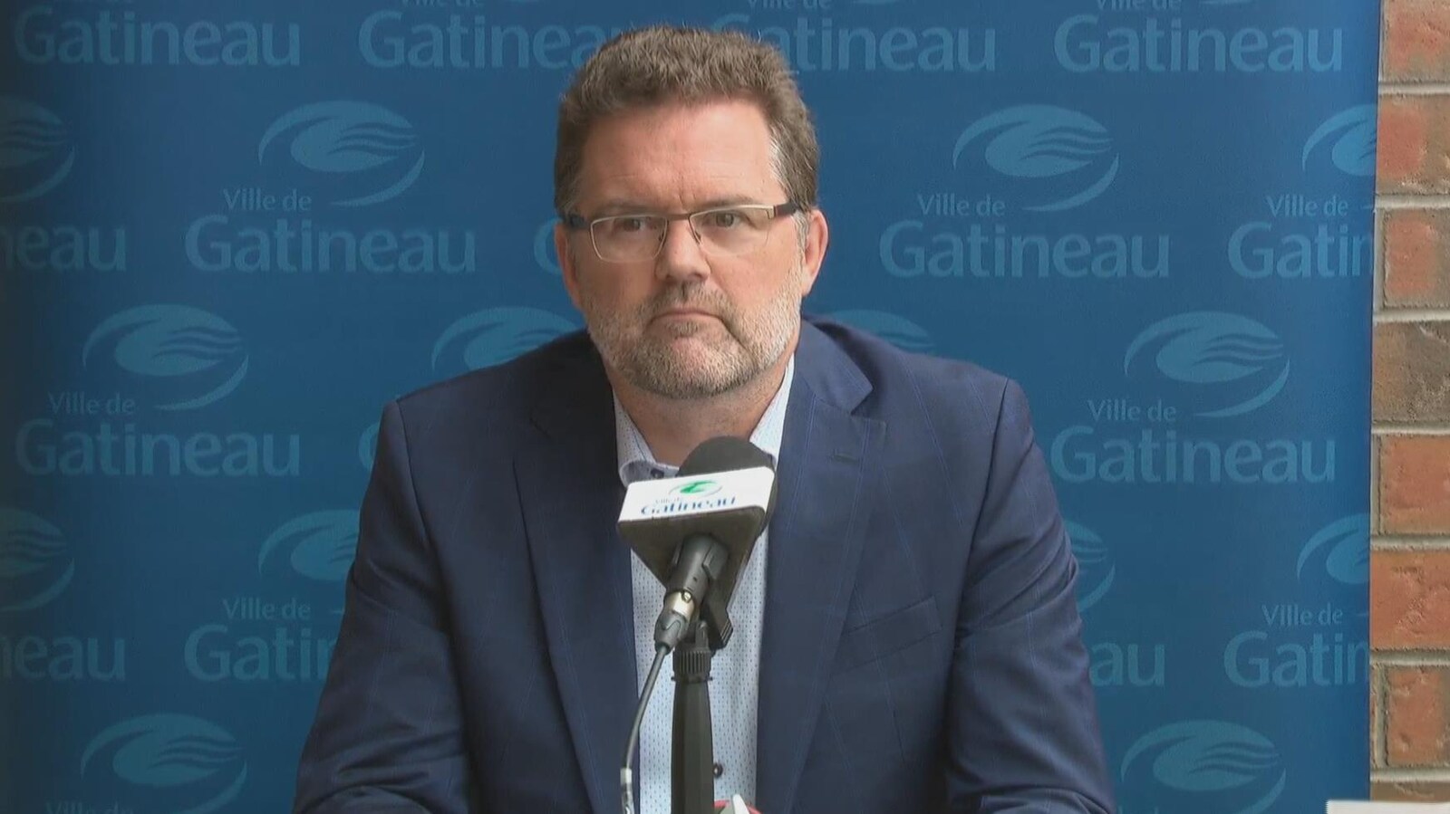 Le maire de Gatineau en conférence de presse (Archives)
