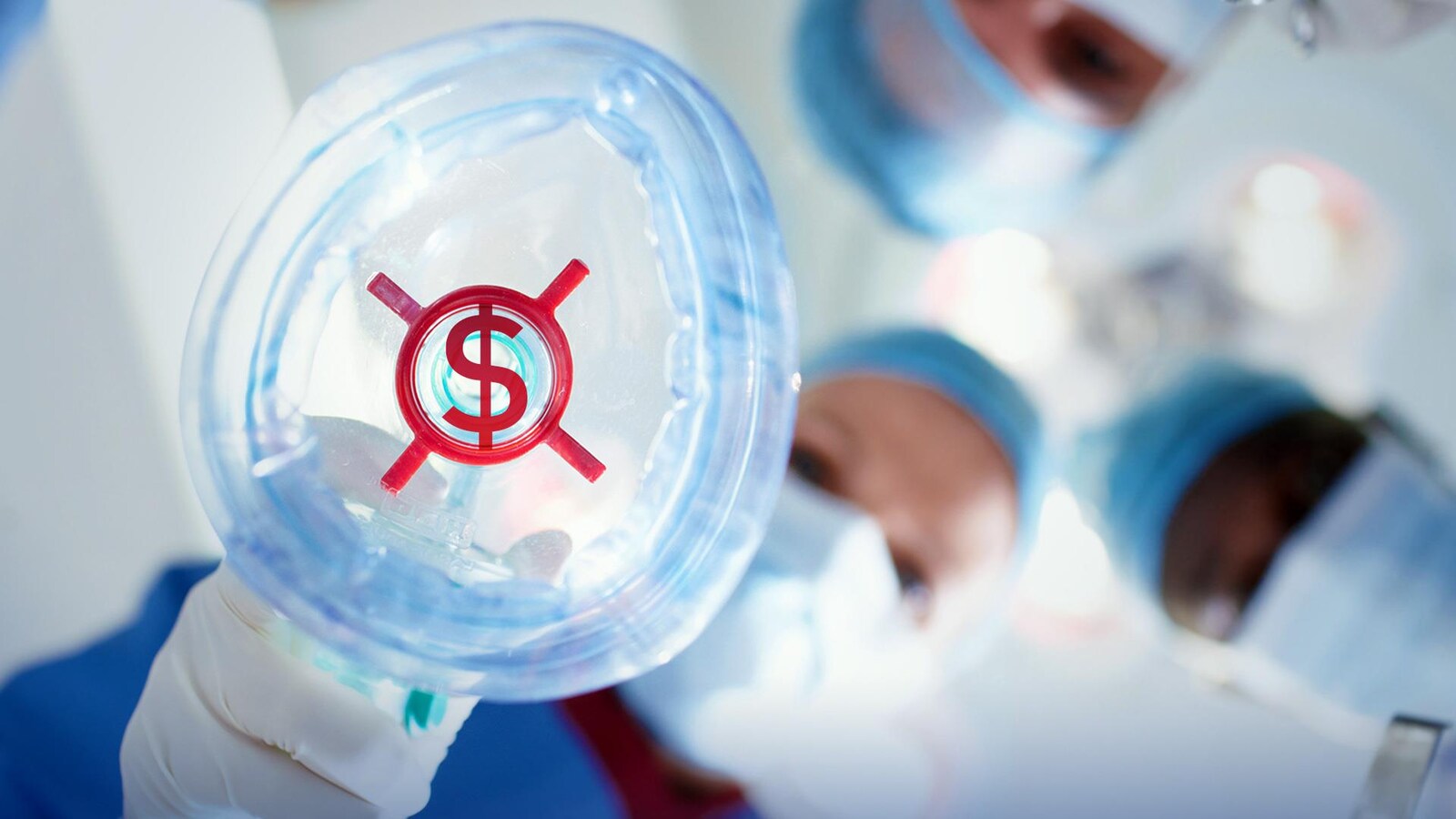 Un masque du service en anesthésiologie avec un signe de dollars.