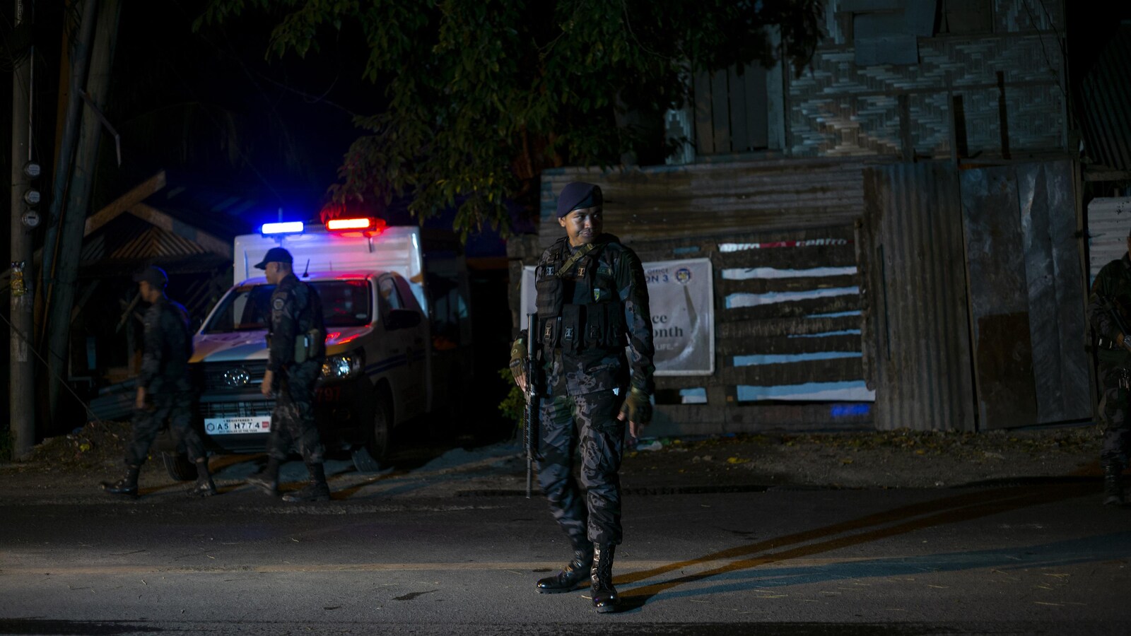 Une bombe explose en pleine messe à Jolo, aux Philippines Une bombe explose en pleine messe à Jolo, aux Philippines