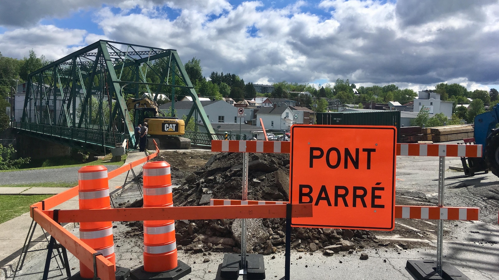 Le chantier du pont de Saint-Côme-Linière
