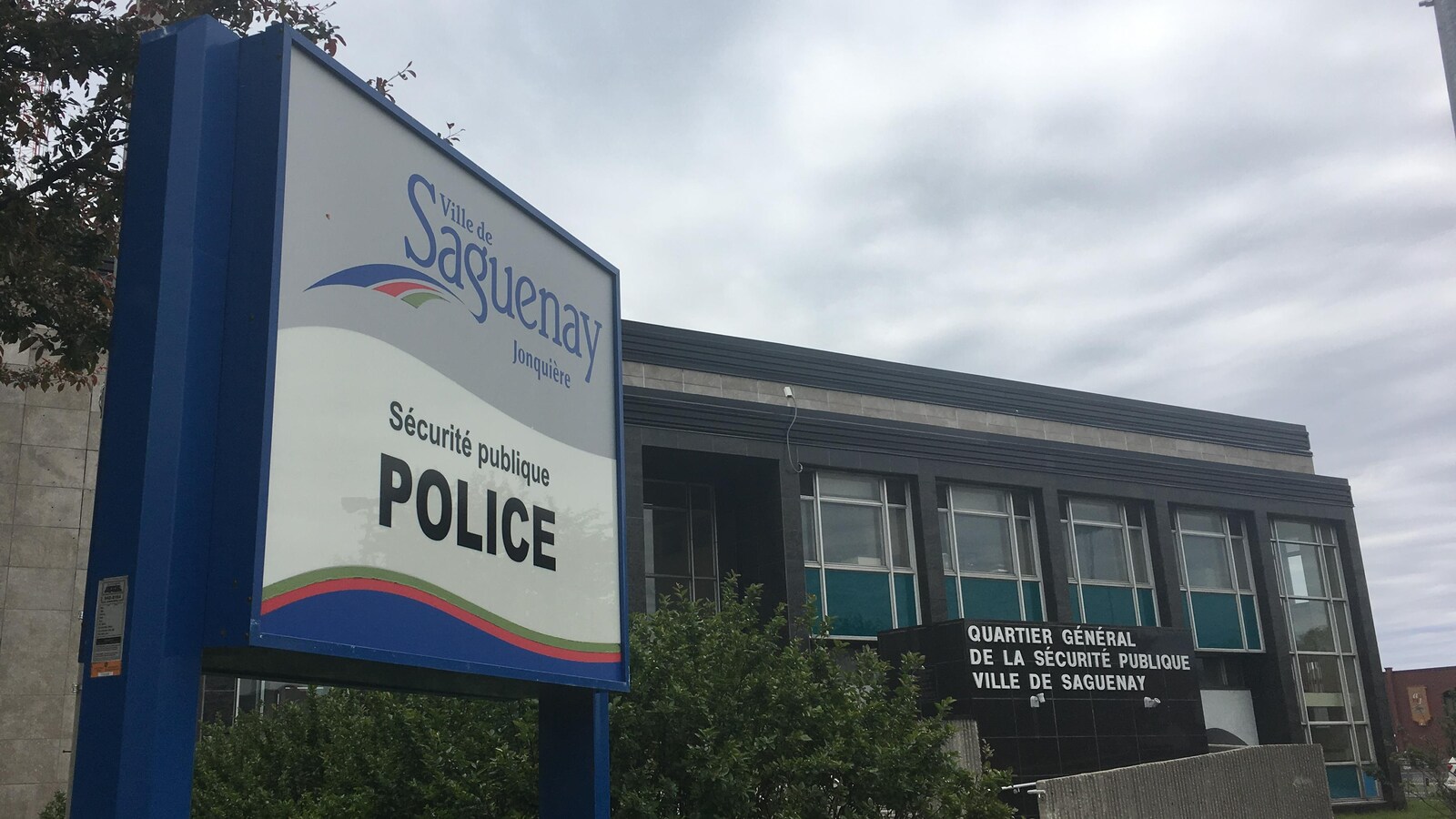 Agresseur Sexuel Recherché : La Police De Saguenay Toujours En Collecte ...