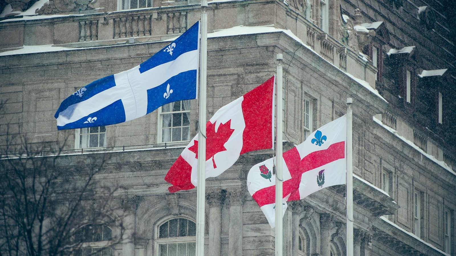 Un symbole autochtone doit être ajouté au drapeau montréalais.