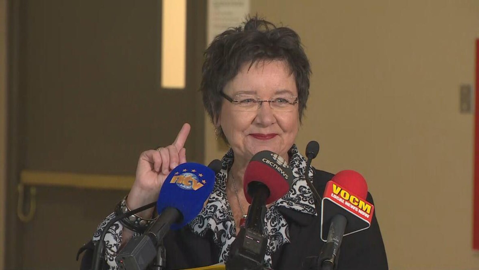 Gerry Rogers donne une conférence de presse