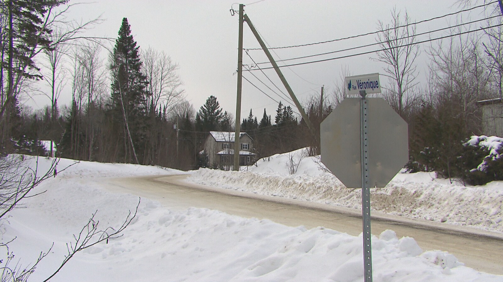 Panneau indiquant la rue Véronique
