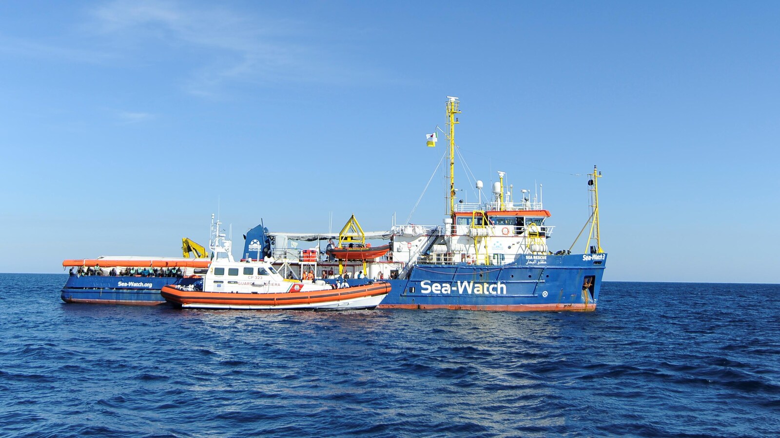 Le navire Sea-Watch 3 en Méditerranée.