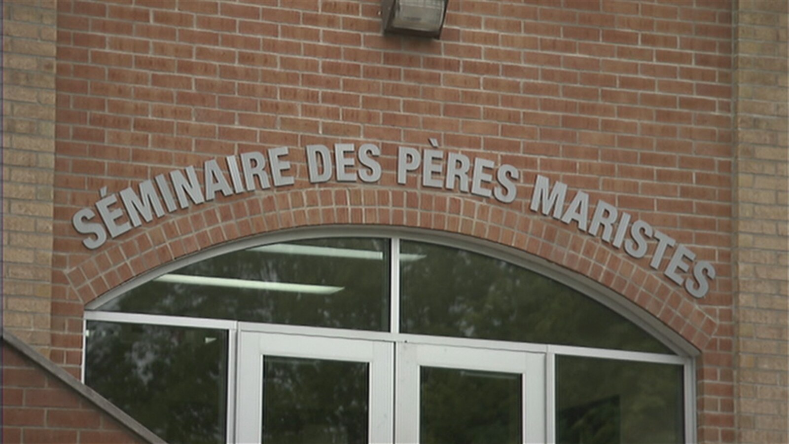 Des jeunes du Séminaire des Pères Maristes sont suspendus.