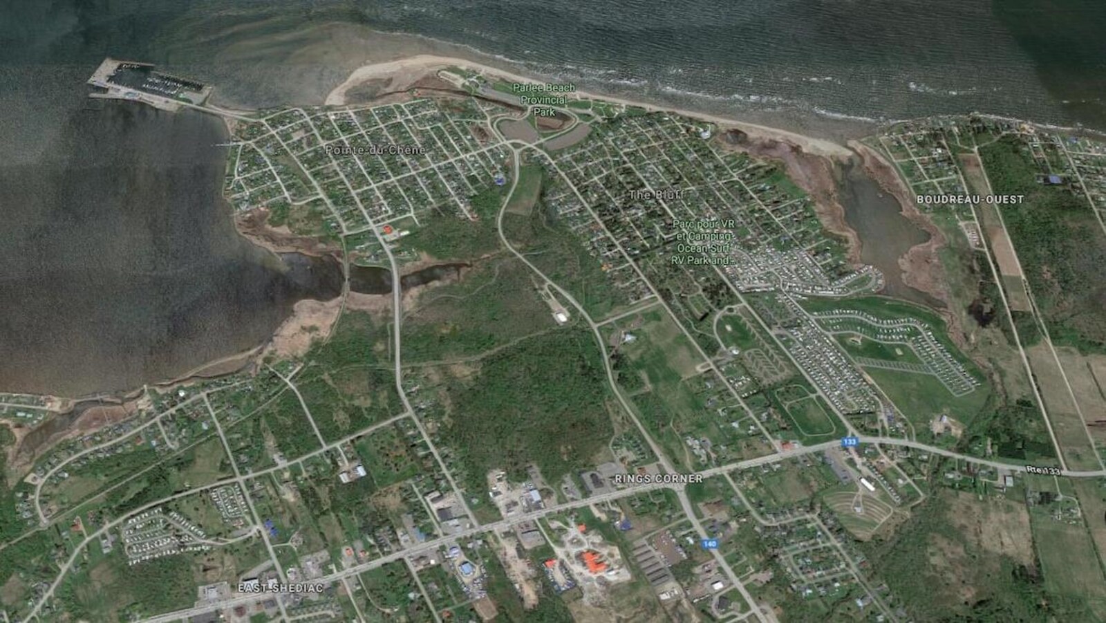 Image satellite de la ville de Shediac montrant les rues et la baie