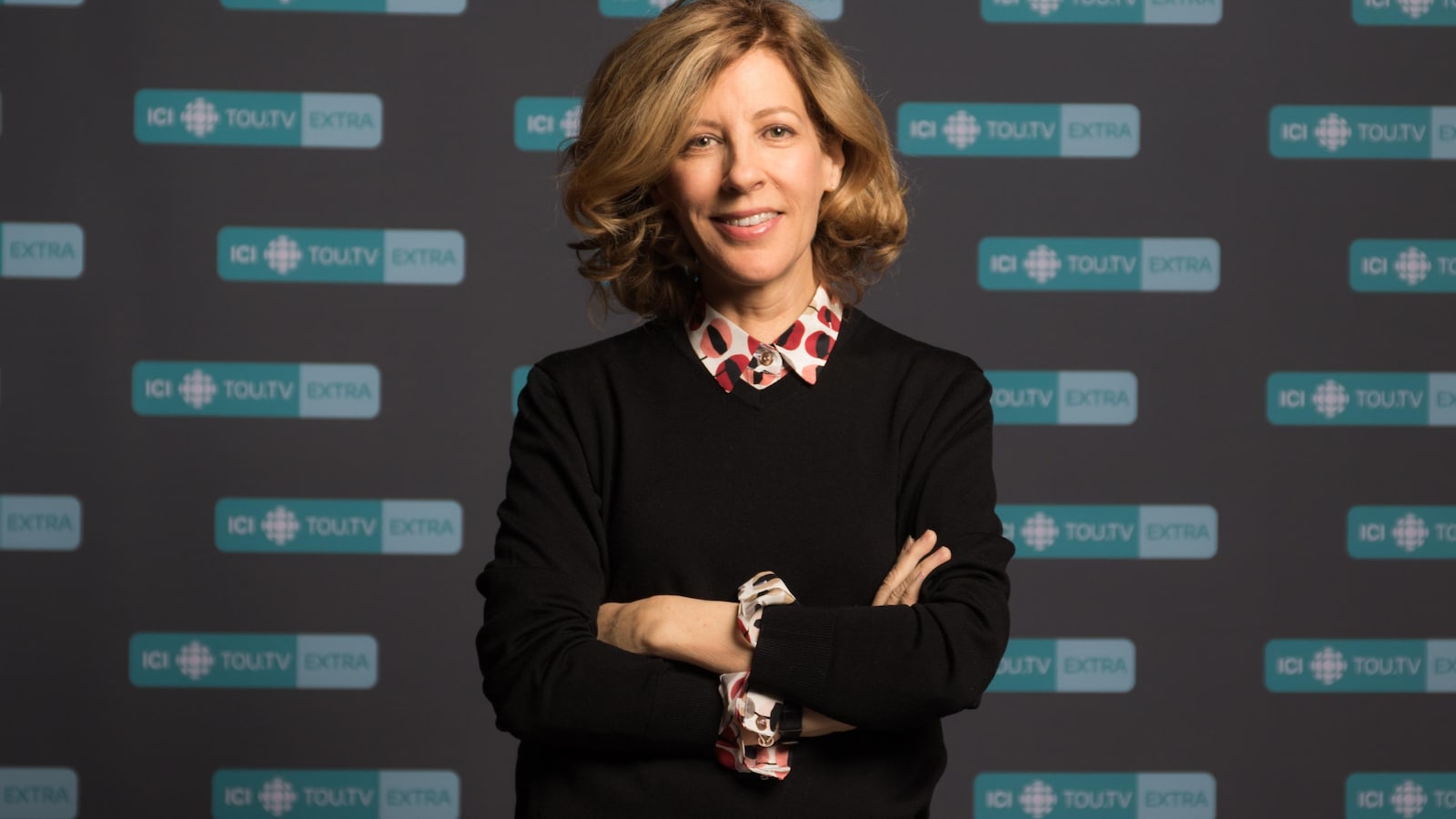Sophie Lorain prend la pose pour la promotion de la deuxième saison de Plan B à ICI Tou.tv.