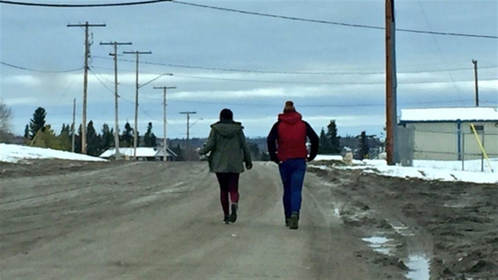 Les communautés de Stanley Mission et La Ronge sont en deuil, après le suicide de trois adolescentes en moins d'une semaine.