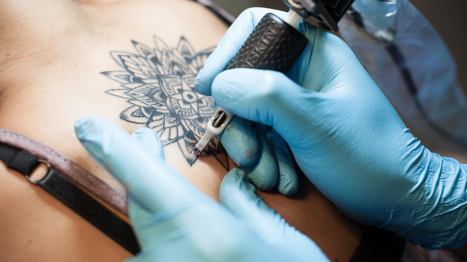 Un tatouage.
