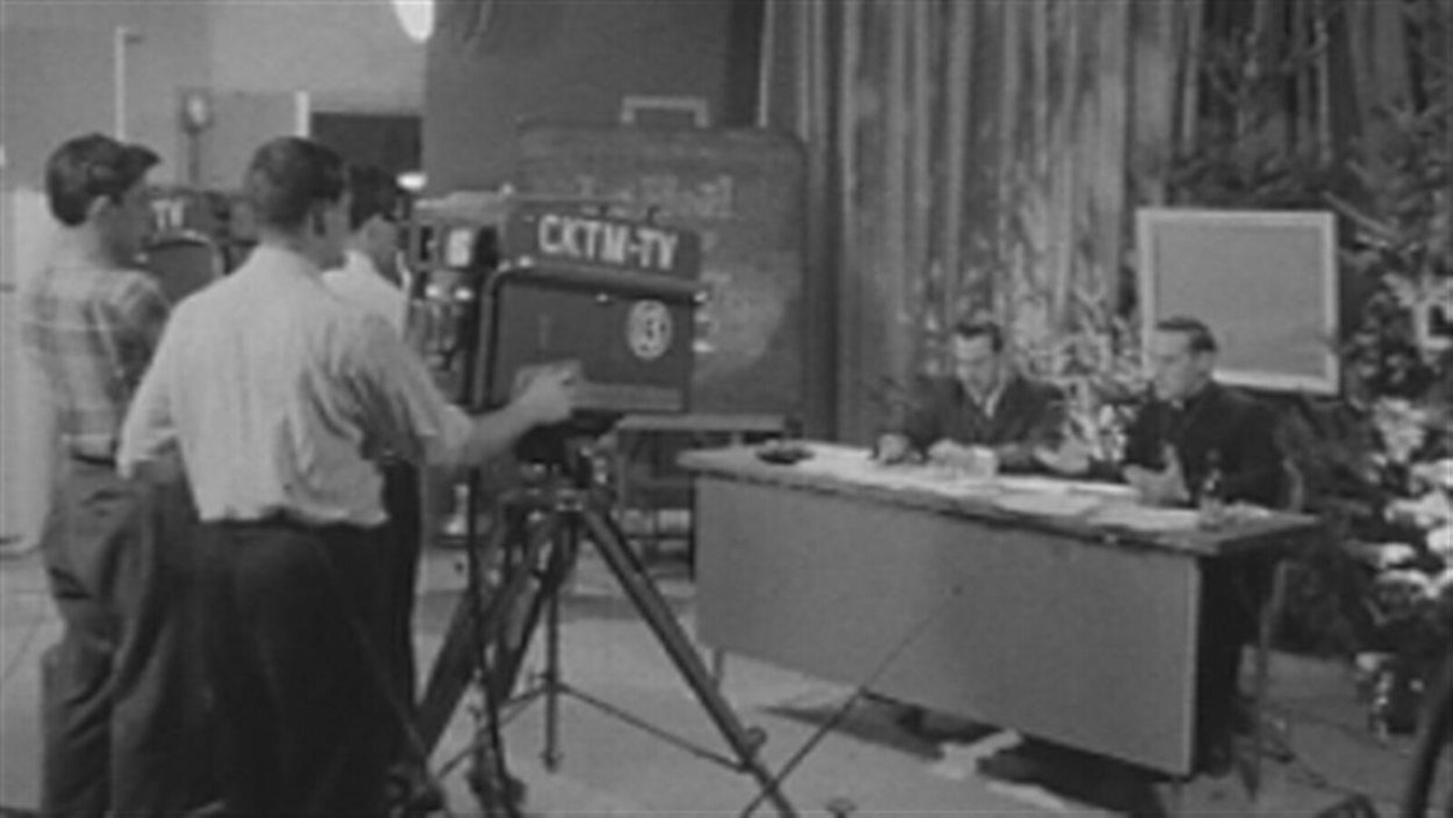 Dans le studio du Noël du Pauvre 1960