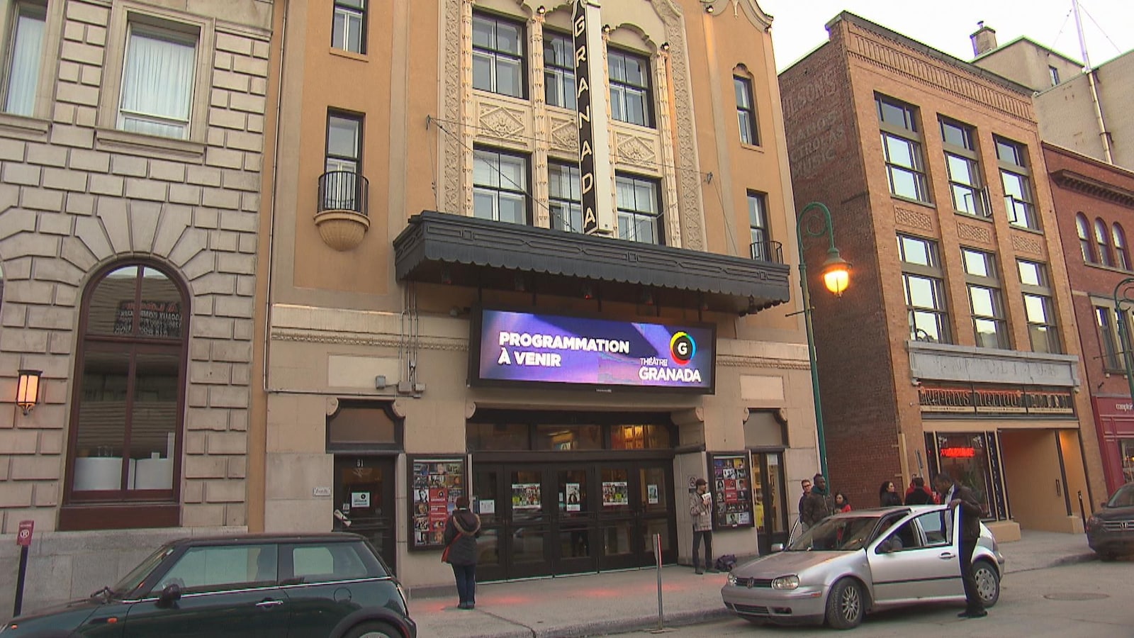L'indice de vétusté du Théâtre Granada est très élevé, selon la Ville de Sherbrooke. On voit ici la façade avant du bâtiment.
