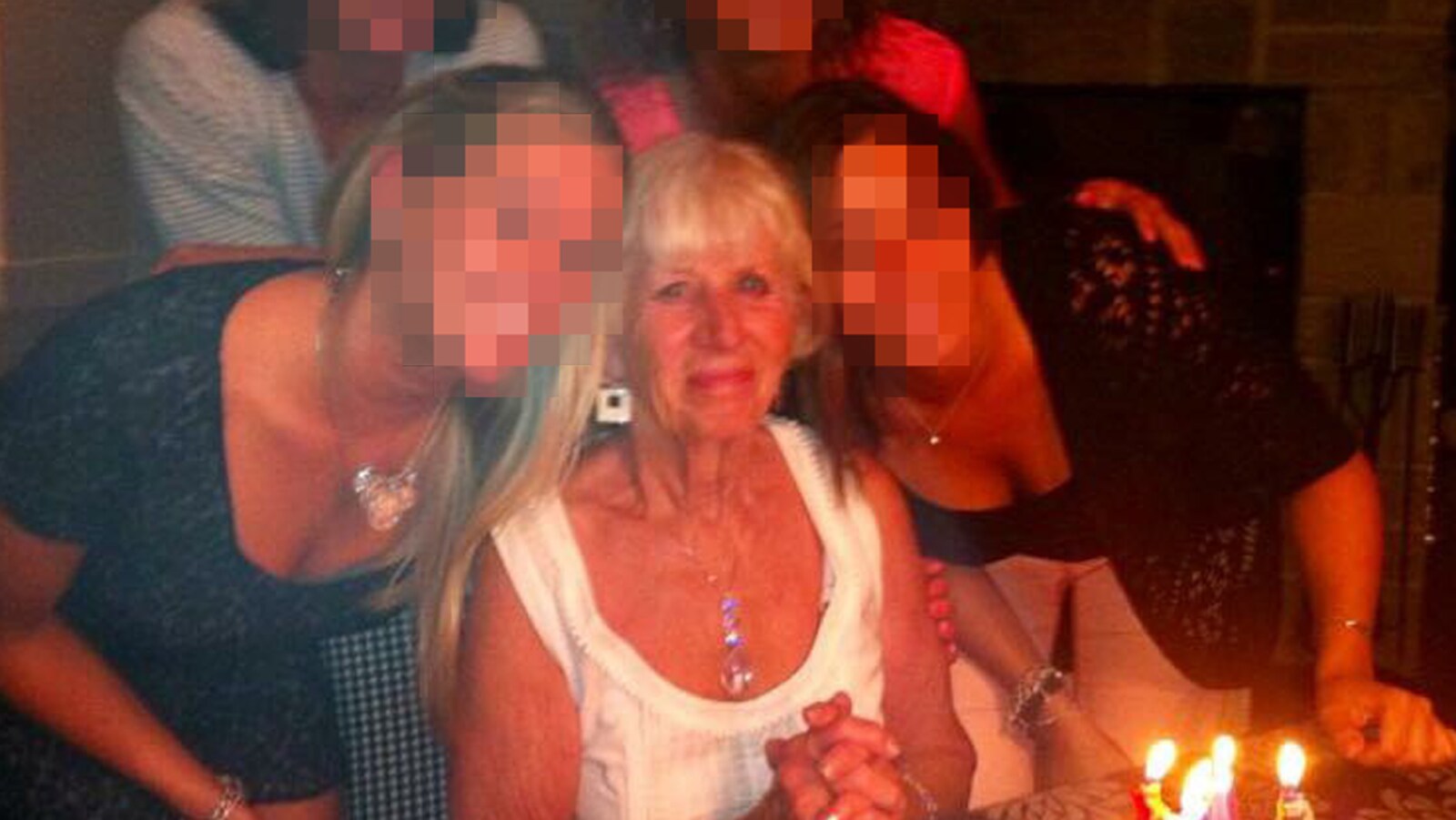 Thérèse Gauvreau (au centre) a été retrouvée morte dans son domicile.