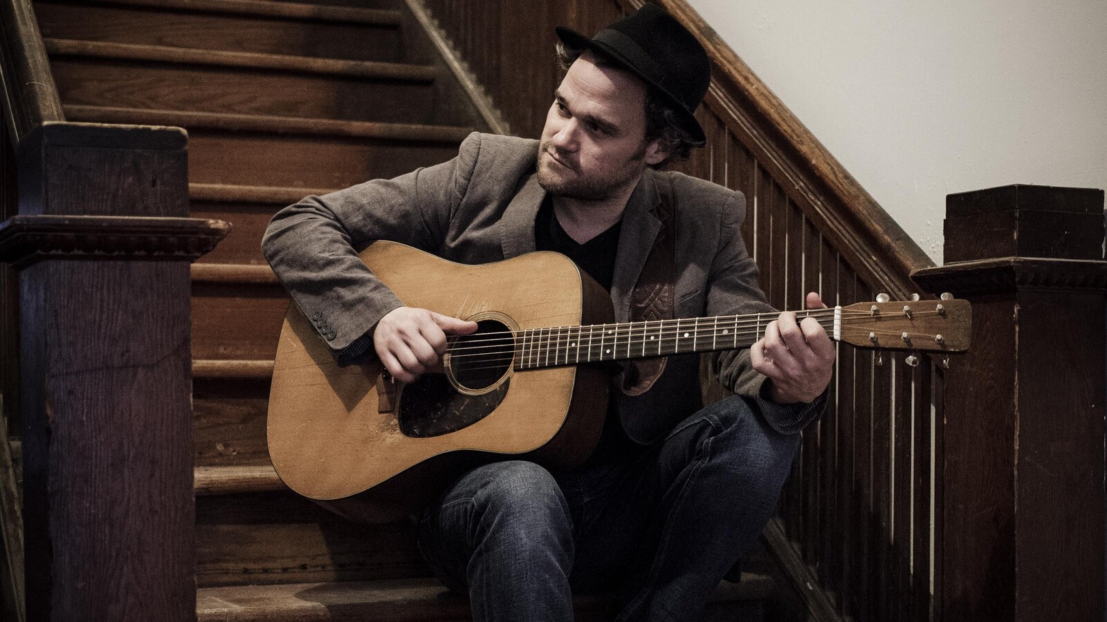 L'auteur compositeur Thomas Hellman