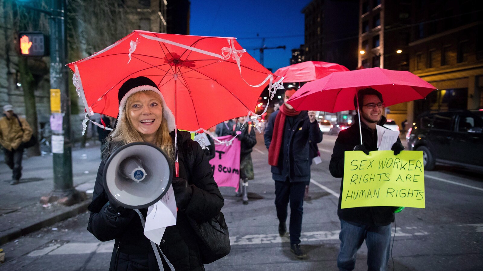 Marche pour la Journée internationale pour l'élimination des violences faites aux travailleurs du sexe le 17 décembre 2016 à Vancouver.