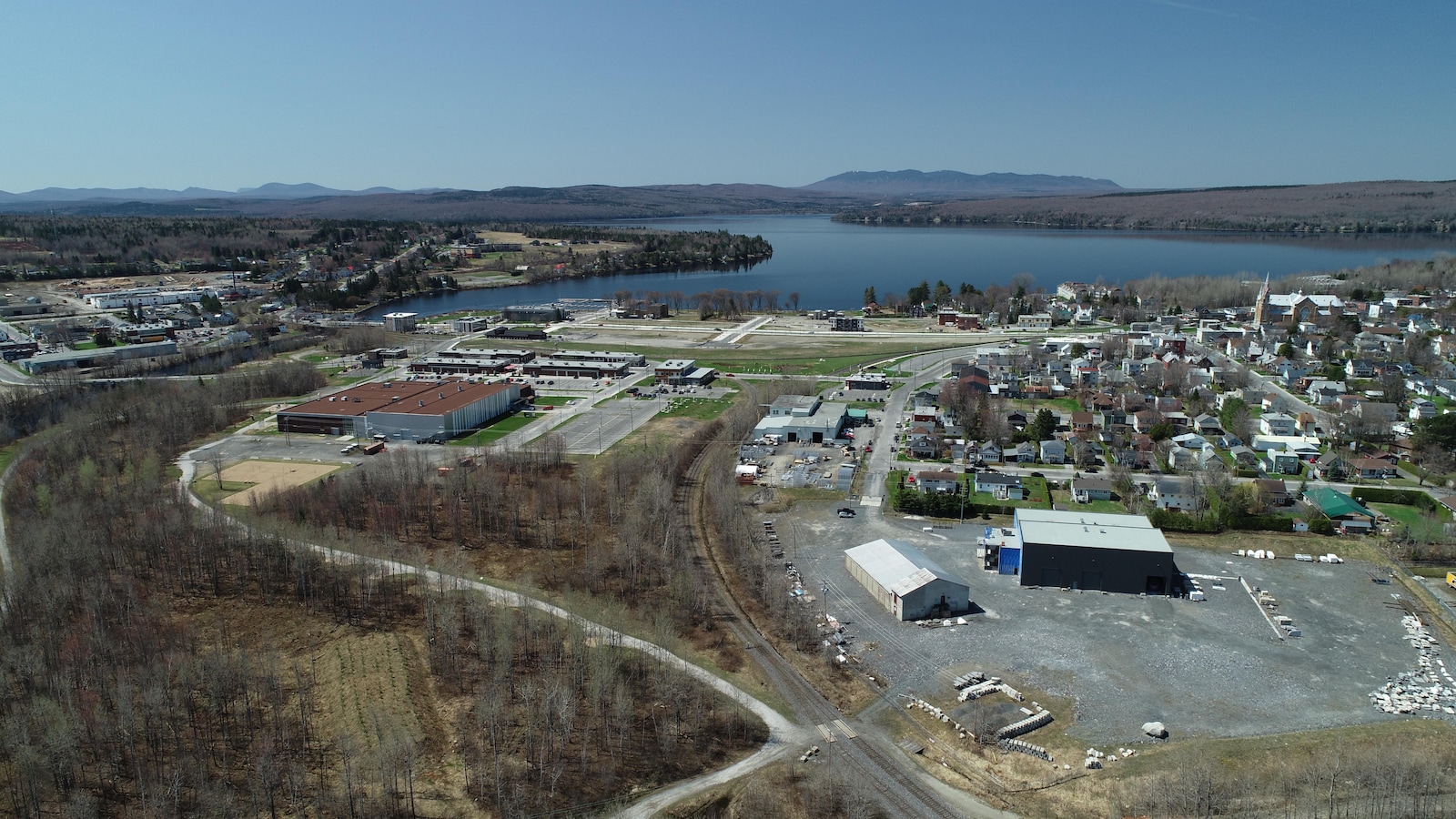 Voie de contournement de Lac-Mégantic : les ministres des Transports ...