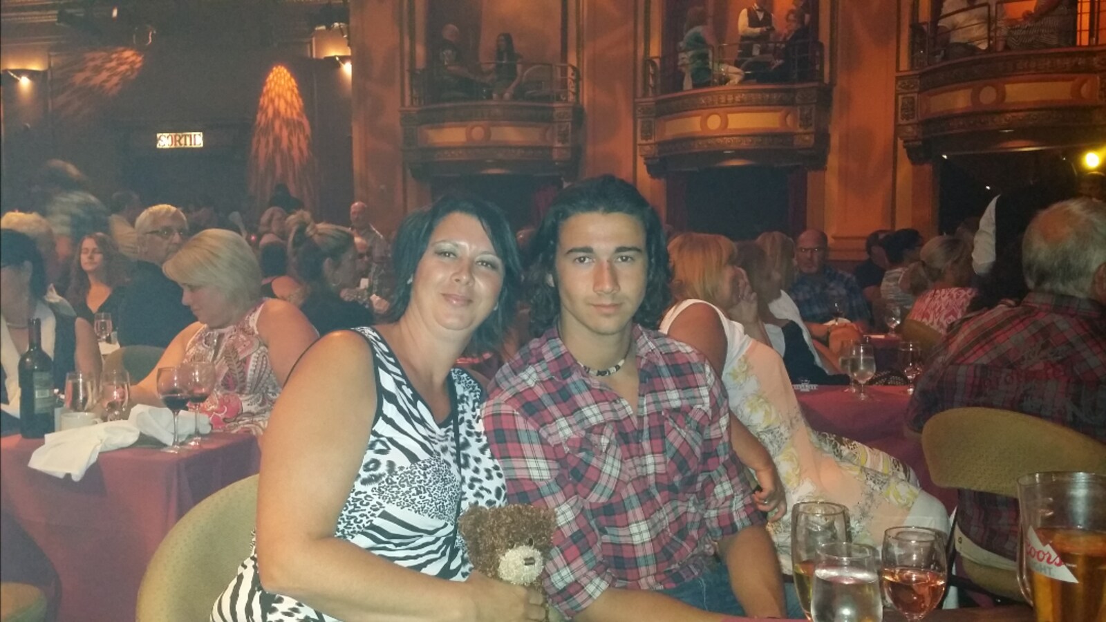Stéphanie Labonté Côté et son fils Wanny Pelletier.