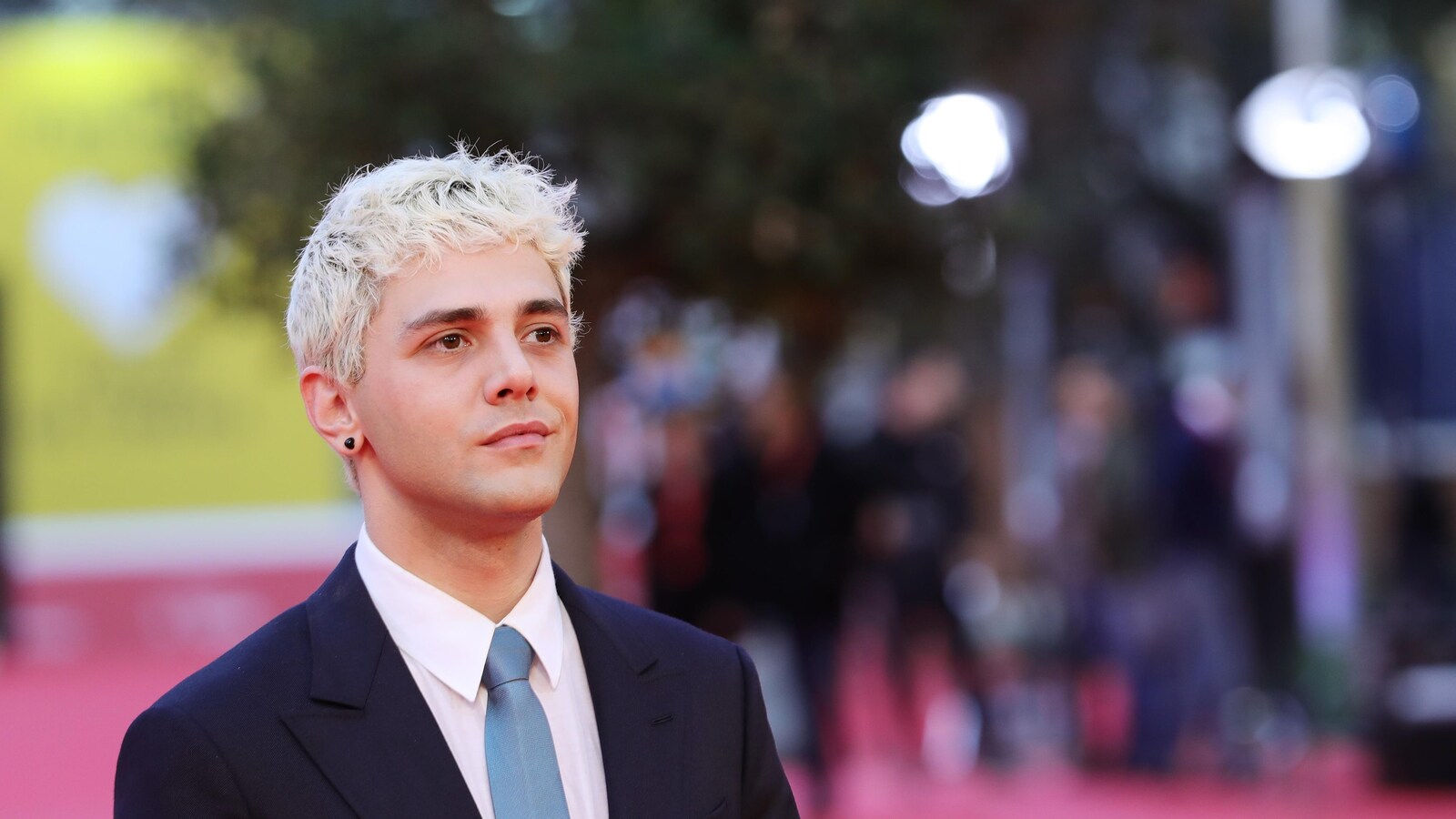Xavier Dolan sur un tapis rouge