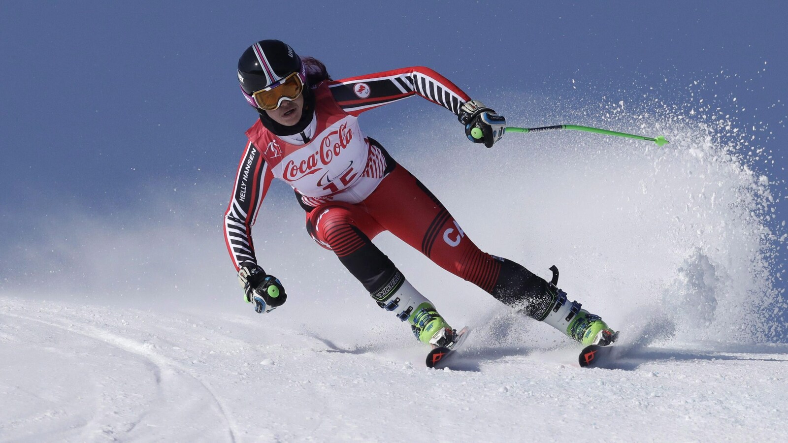 Alana Ramsay attaque la piste de super-G des Jeux paralympiques de Pyeongchang, en 2018.