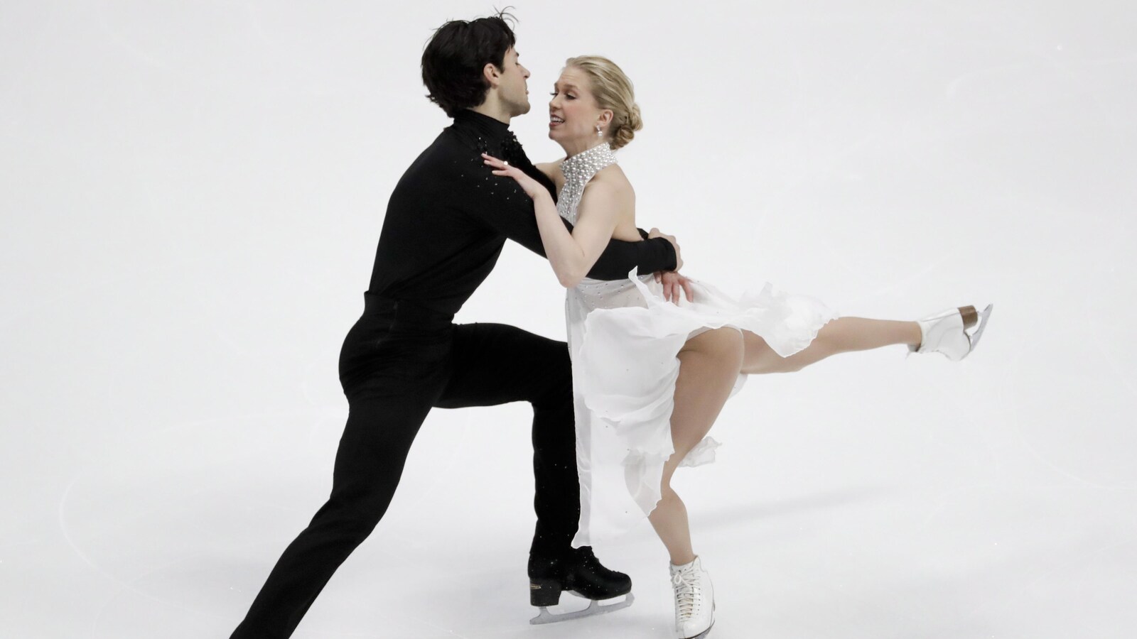 Andrew Poje et Kaitlyn Weaver