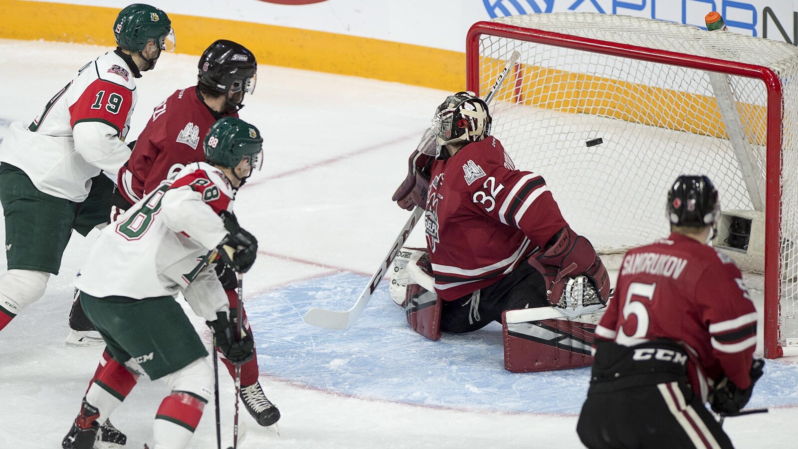 Antoine Morand (no 88) et Anthony Popovich (no 32)