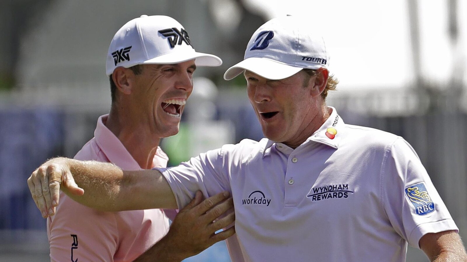 Brandt Snedeker mène par un coup après les trois premières rondes du Championnat Wyndham, dernier tournoi de la saison de la PGA.