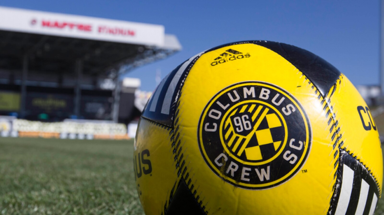 Gros plan du logo du club