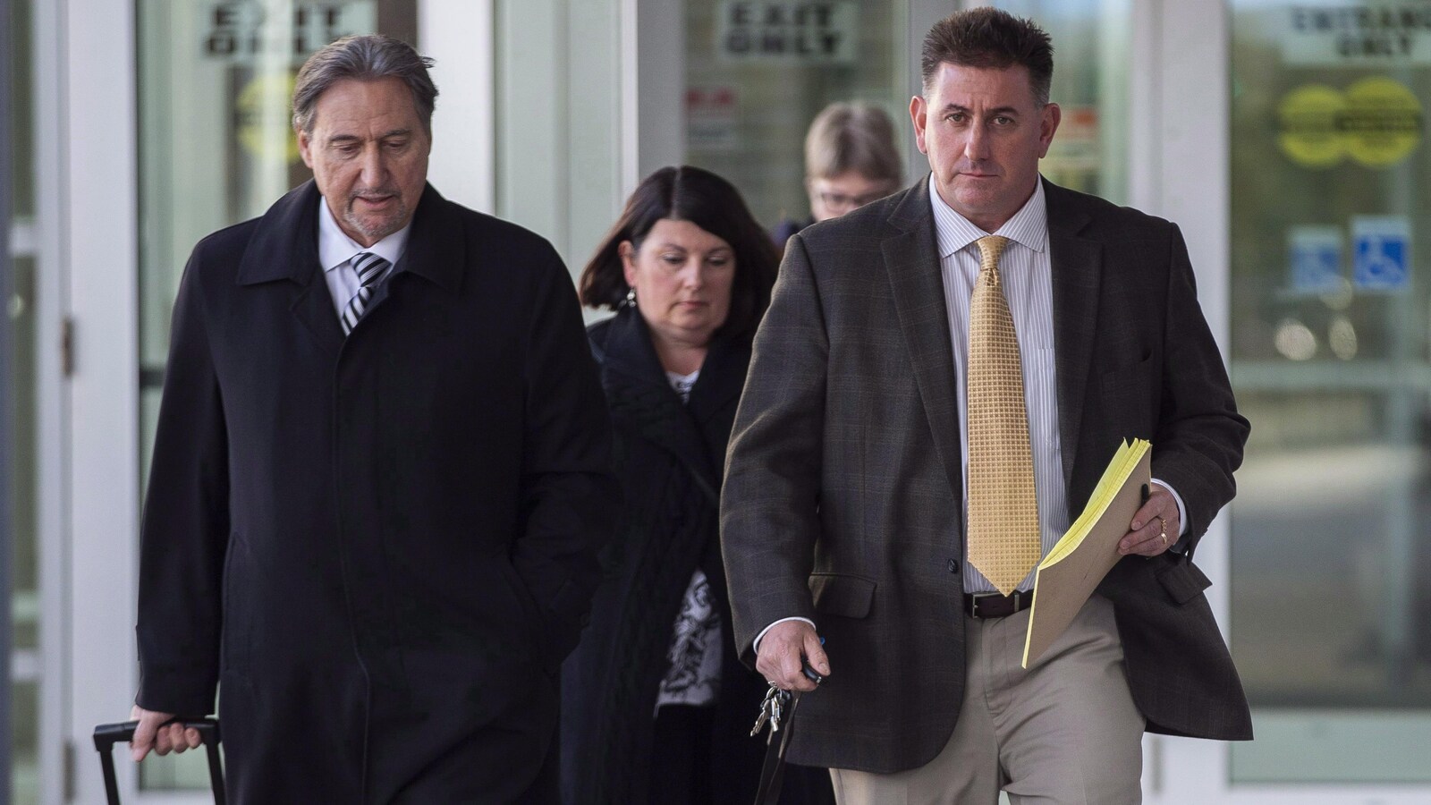 Dave Brubaker (à droite) en compagnie de son avocat Patrick Ducharme
