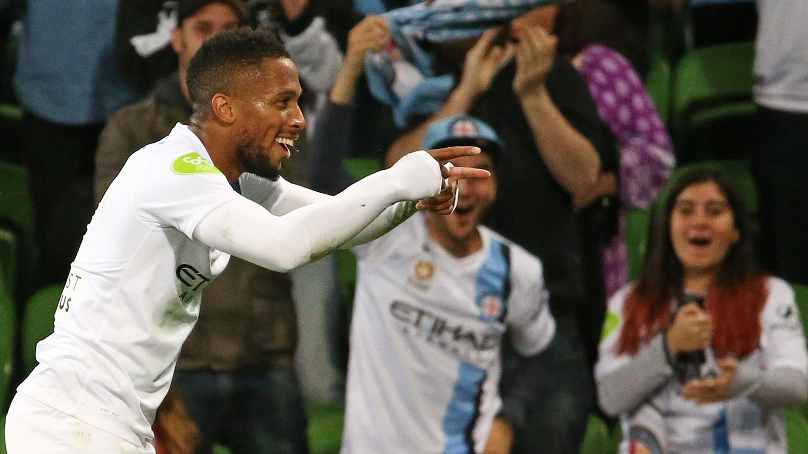 Harry Novillo dans l'uniforme de Melbourne City