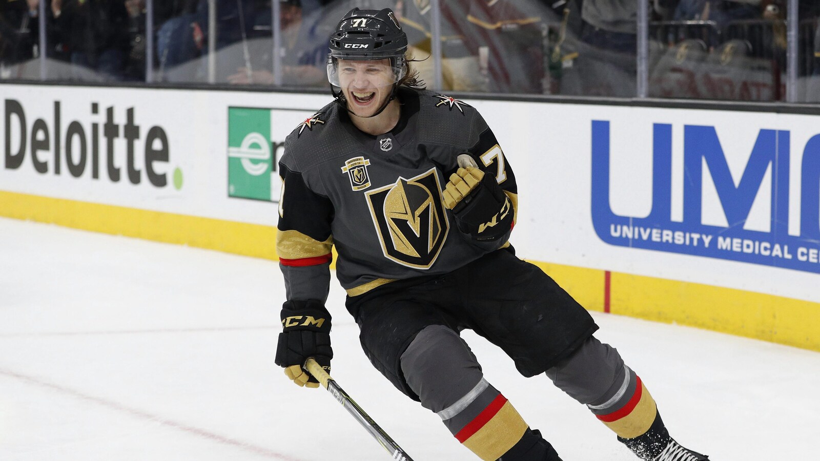 Il célèbre son but contre l'Avalanche du Colorado, le 26 mars 2018.