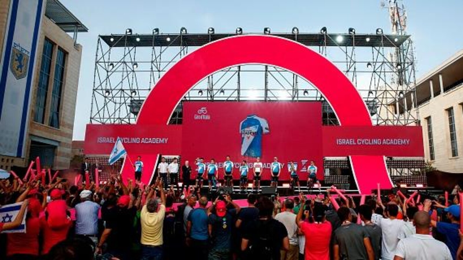 L'équipe cycliste Israel Cycling Academy lors de la présentation officielle du Tour d'Italie, à Jérusalem