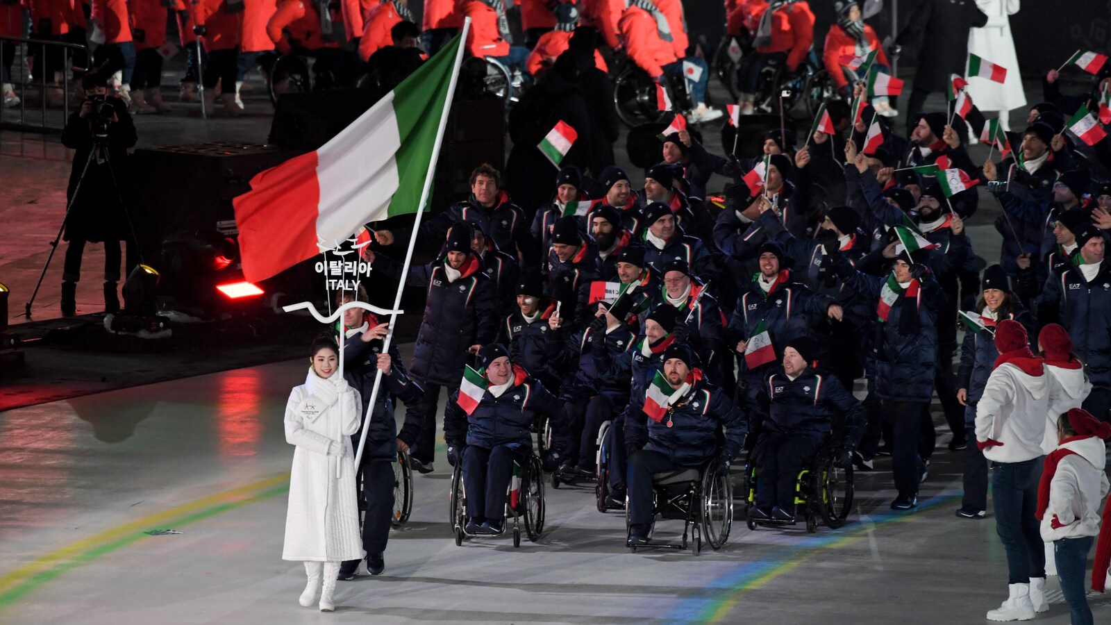La délégation italienne pendant la cérémonie d'ouverture des Jeux de Pyeongchang.