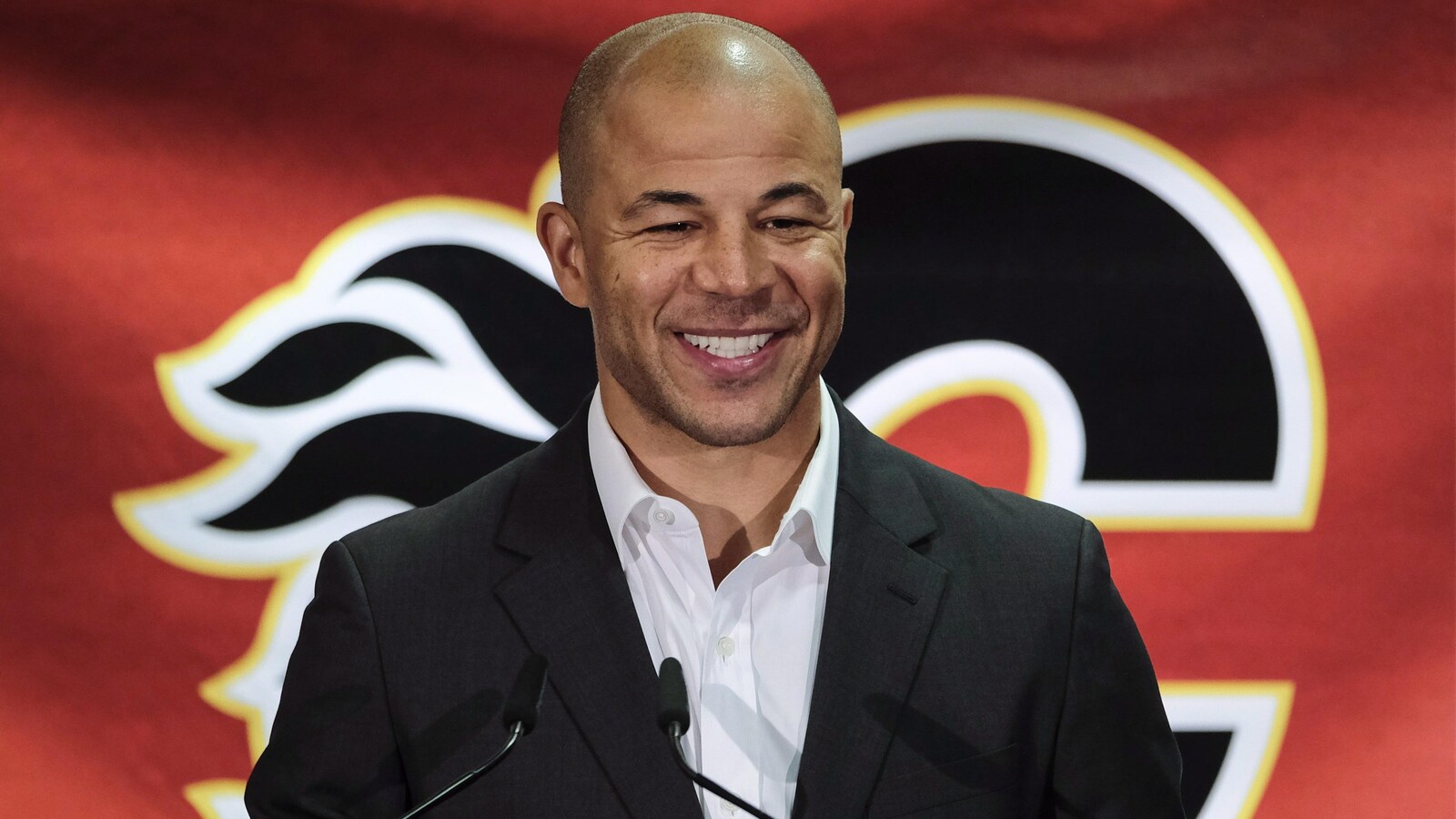 Jarome Iginla annonce qu'il prend sa retraite.
