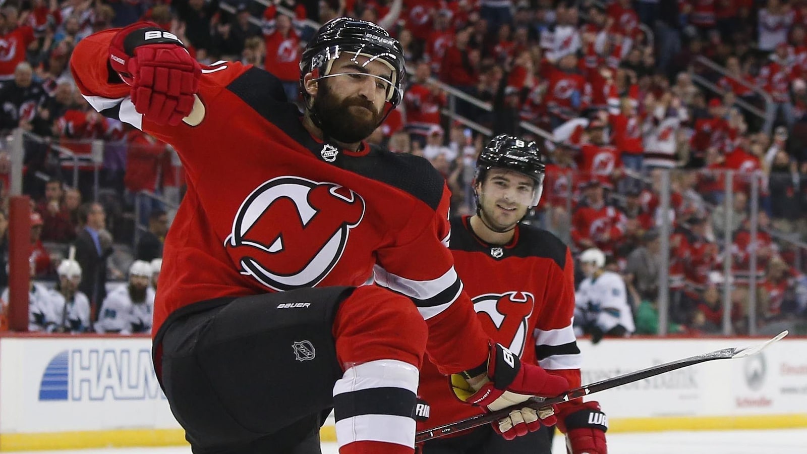 Kyle Palmieri (à gauche)