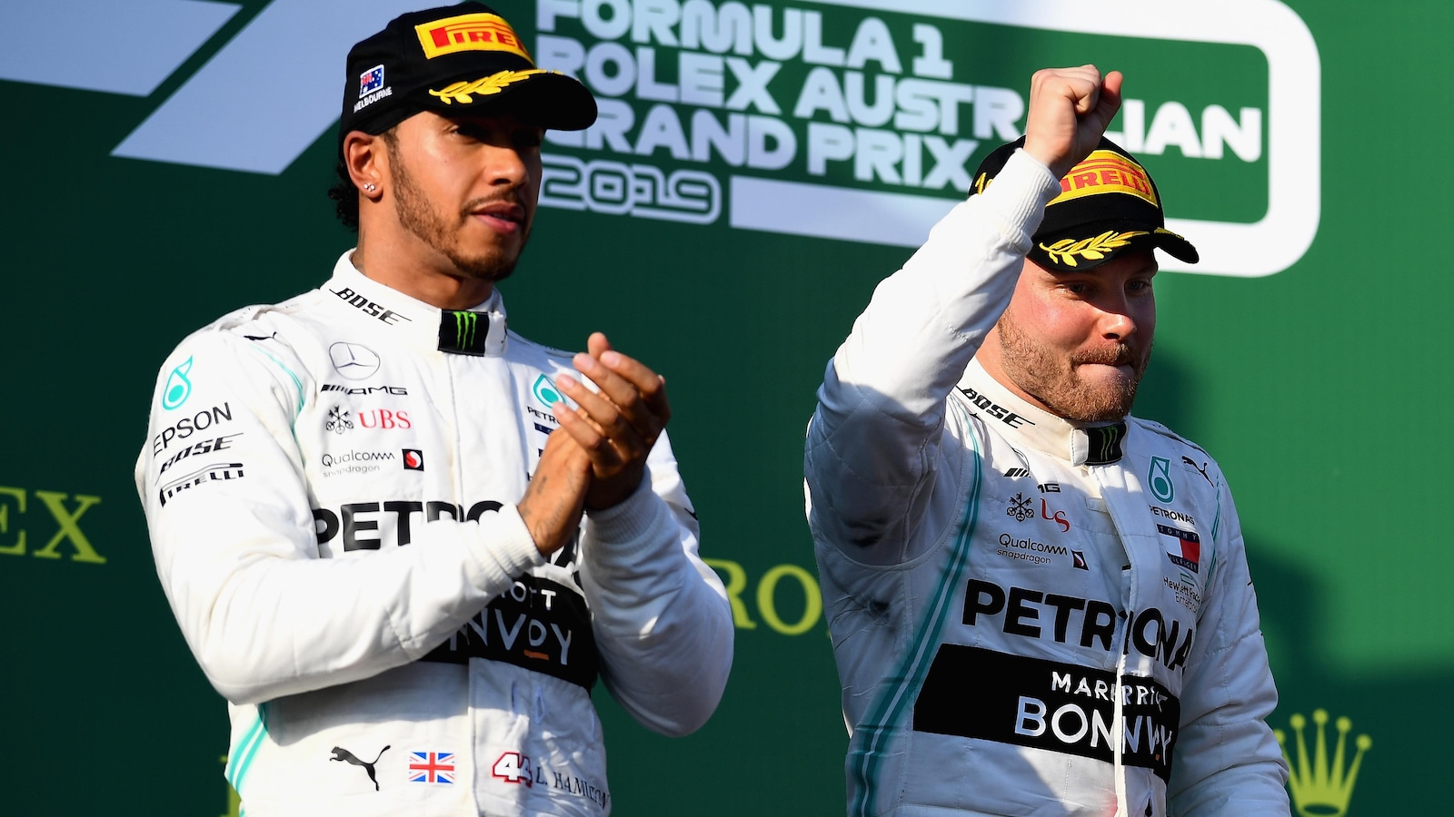 Lewis Hamilton (gauche) et Valtteri Bottas (droite)