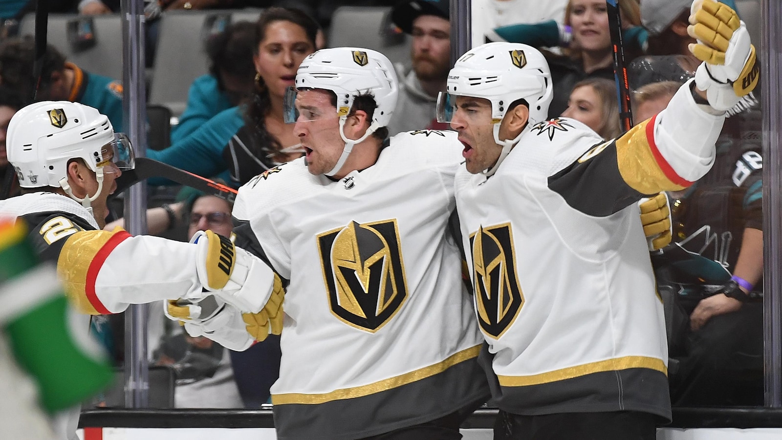Mark Stone (au centre) et Max Pacioretty