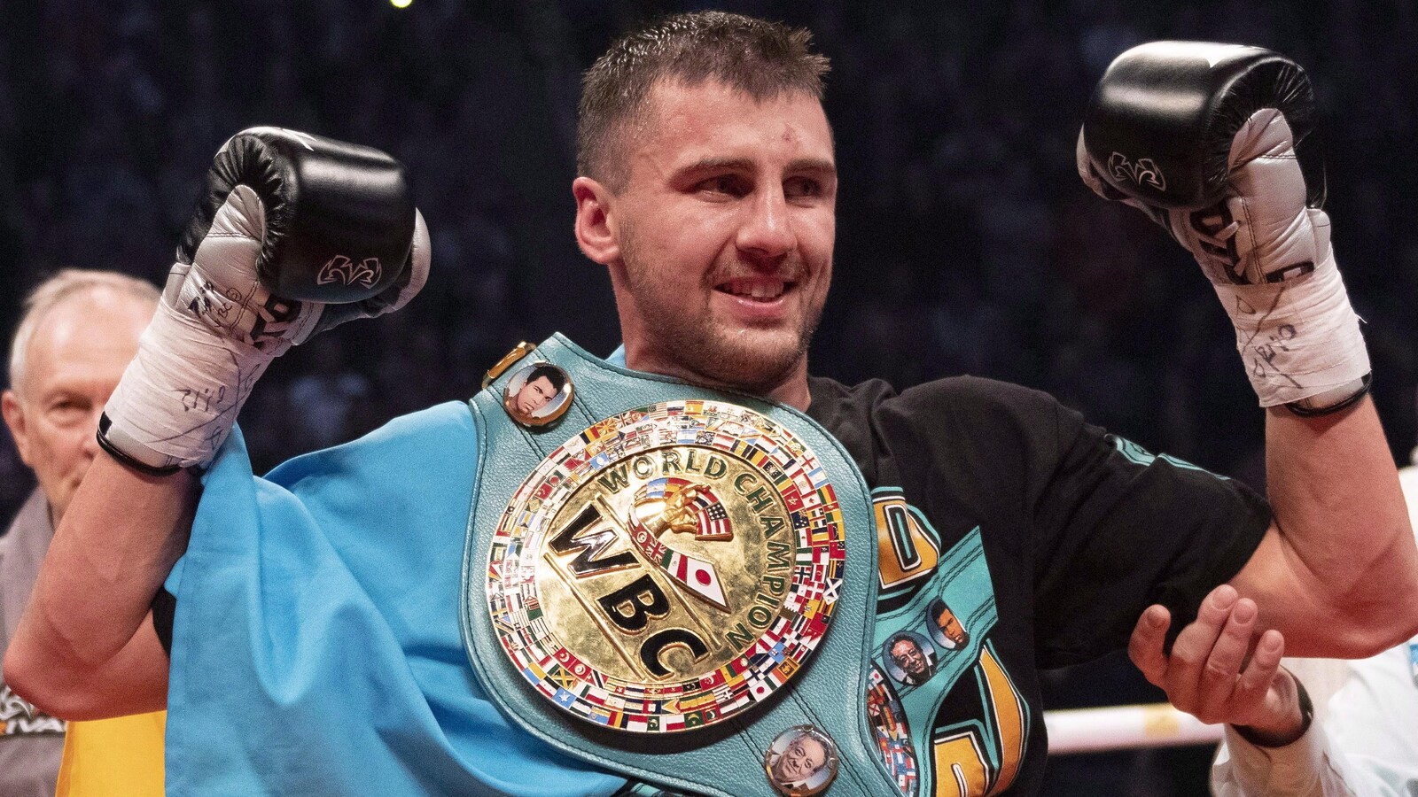 Olezsandr Gvozdyk après sa victoire contre Adonis Stevenson, le 1er décembre dernier