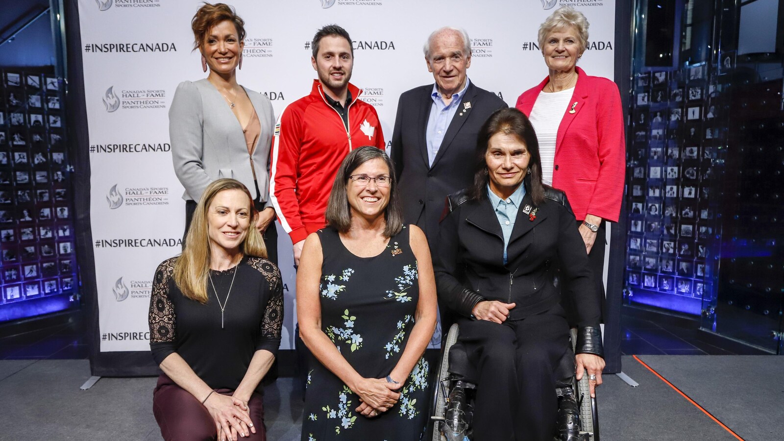 De gauche à droite, en haut, Waneek Horn-Miller, Alexandre Bilodeau, Doug Mitchel et Guylaine Bernier. En bas, Jayna Heffford, Vicki Keith et Colette Bourgonje. Absent, Martin Brodeur