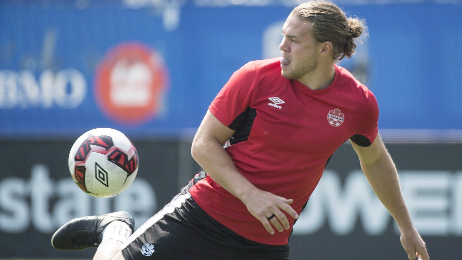 Samuel Piette avec l'équipe canadienne de soccer