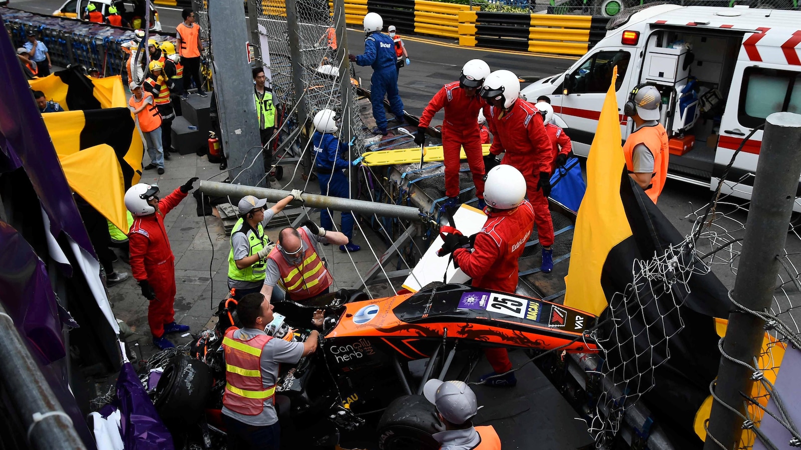 La voiture de Sophia Flörsch après son terrible accident à Macao