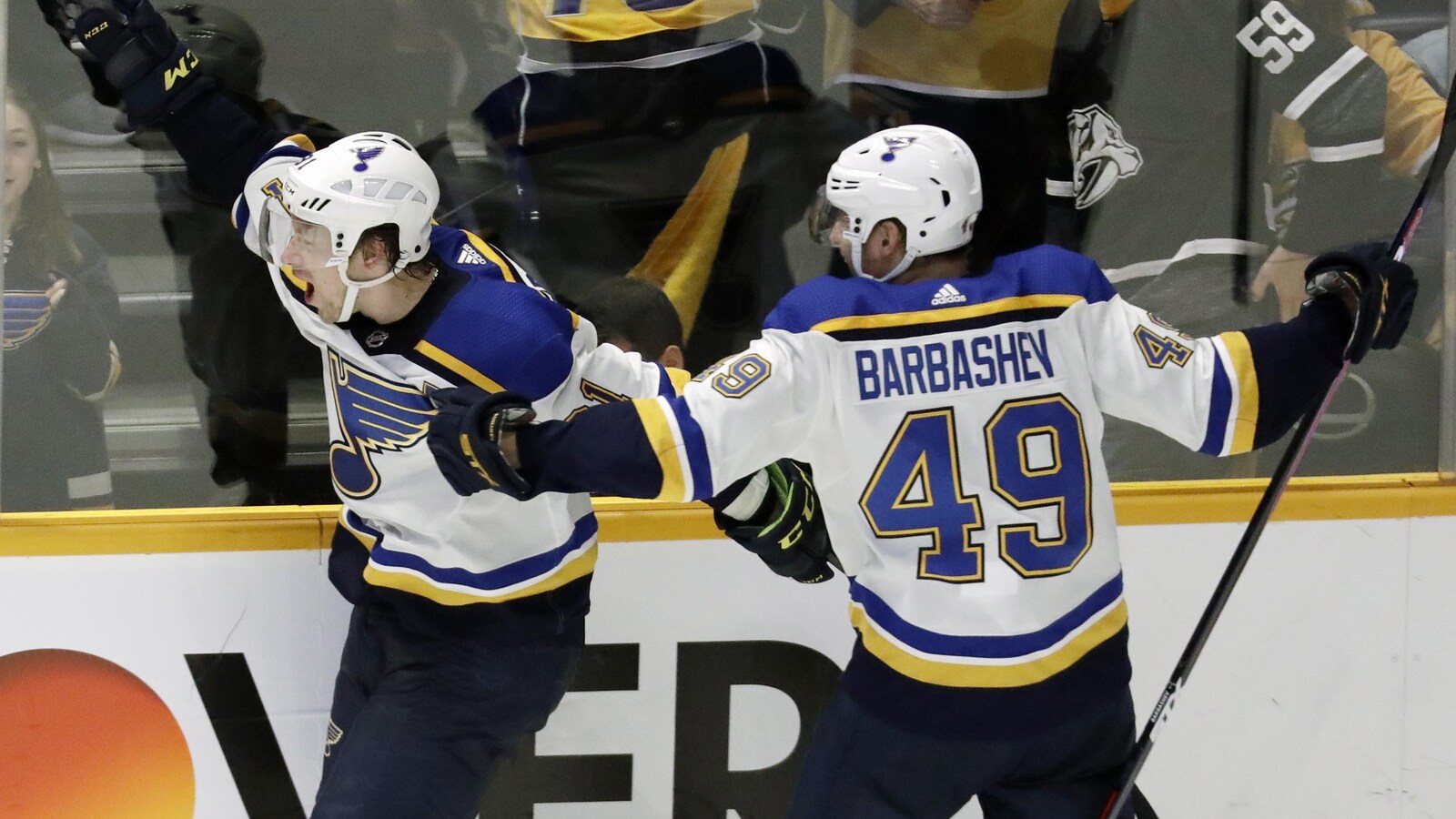 Vladimir Tarasenko (à gauche) et Ivan Barbashev