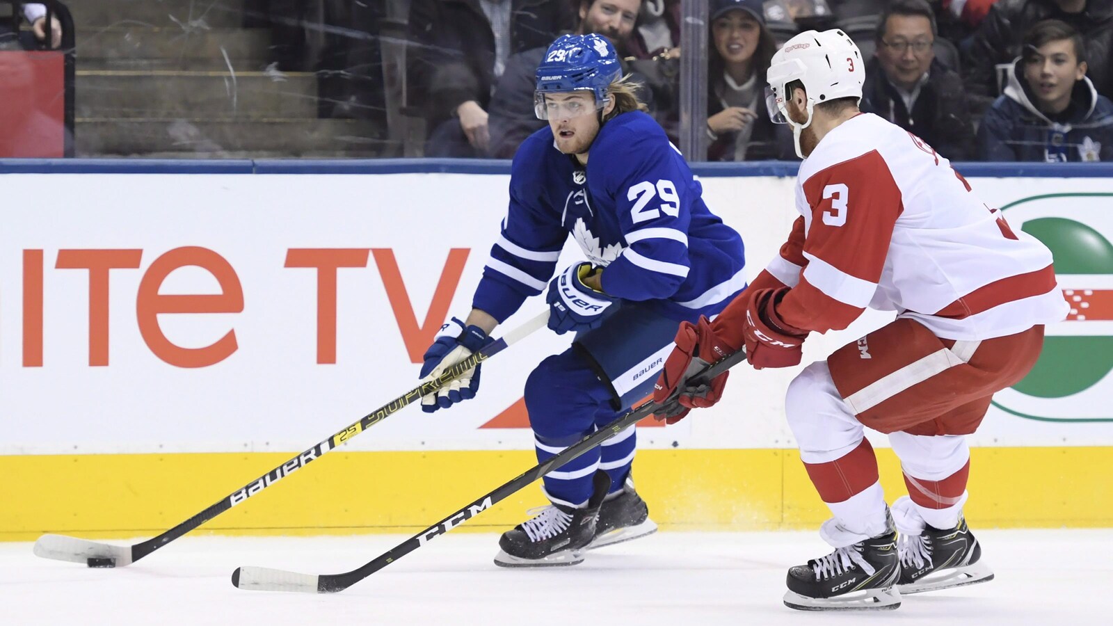 William Nylander (à gauche)