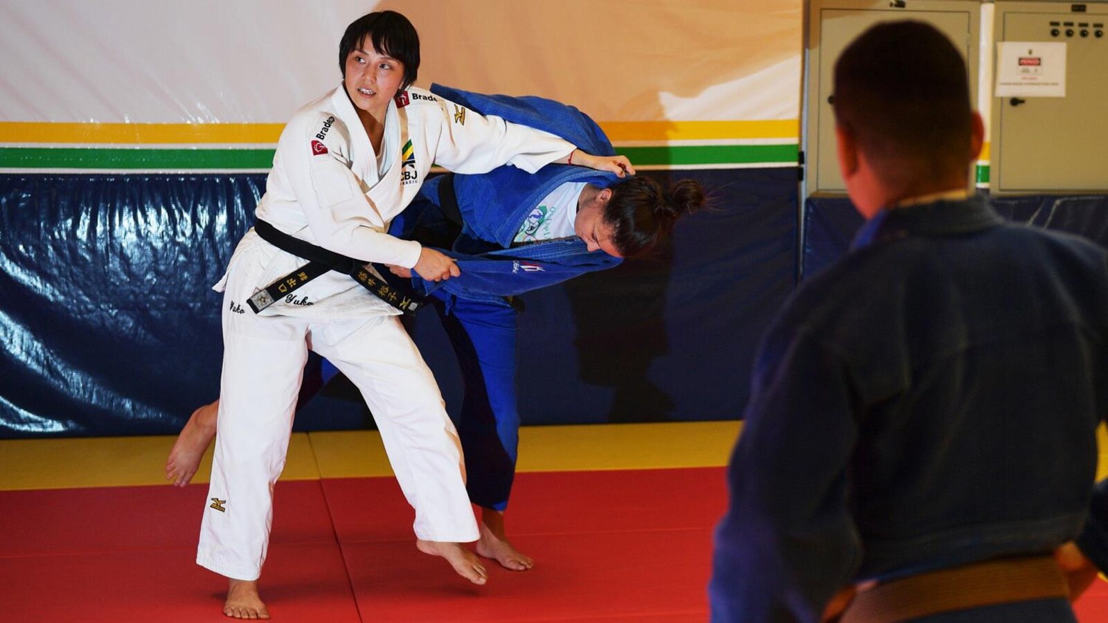 La Japonaise Yuko Fujii travaille avec des athlètes du Brésil