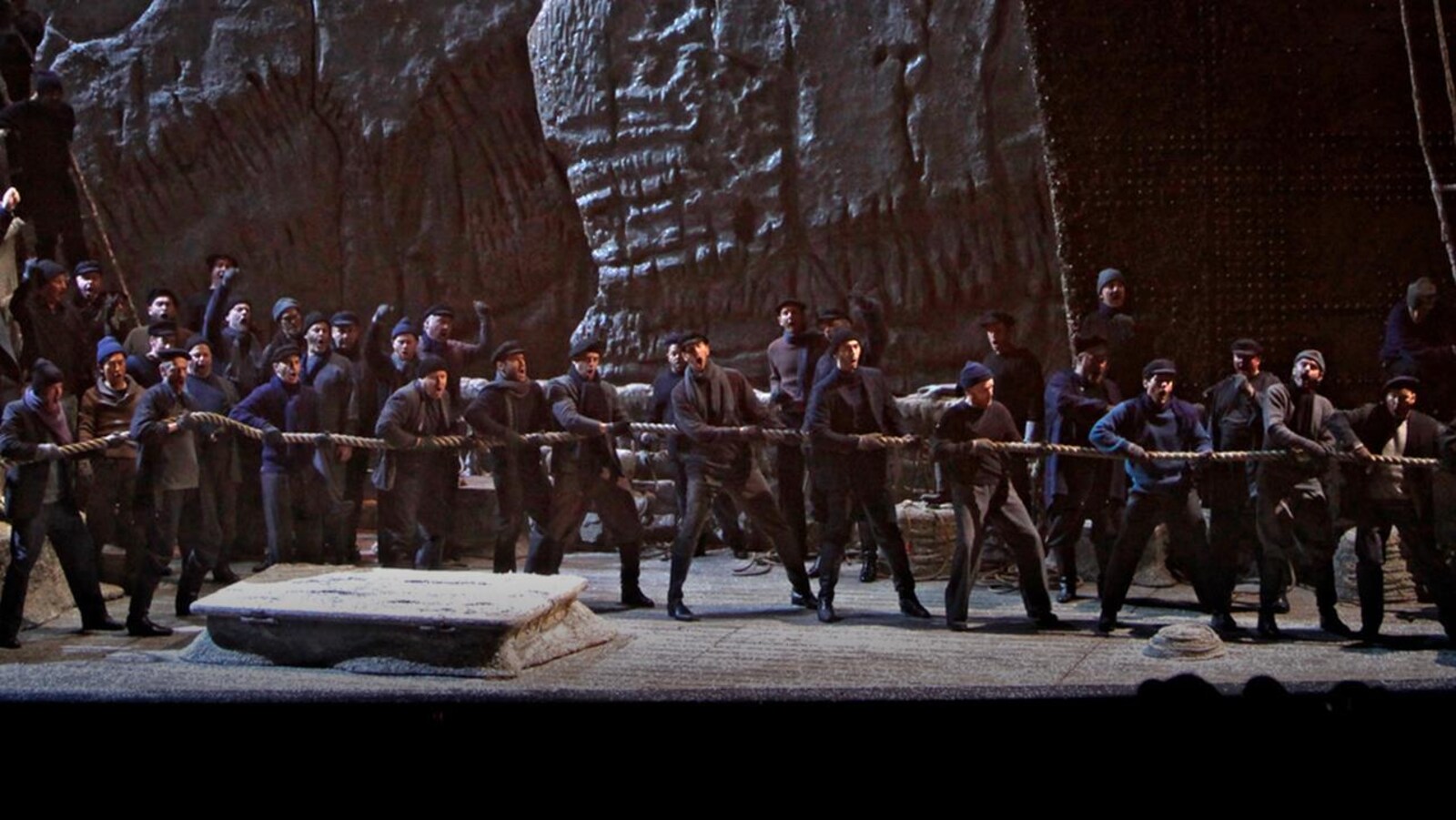 Scène du Vaisseau fantôme de Wagner, présenté par le Metropolitan Opera