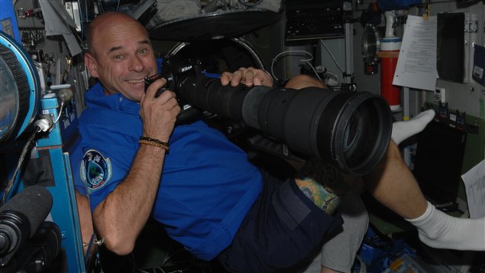 Guy Laliberté à bord de la Station spatiale internationale.