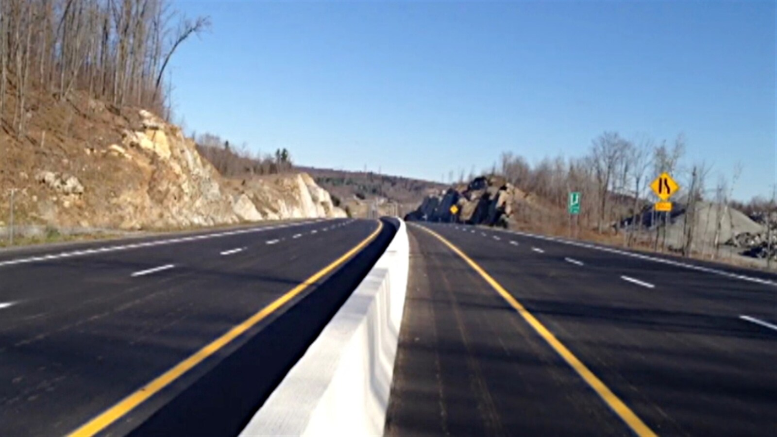 Une portion de l'autoroute 50.