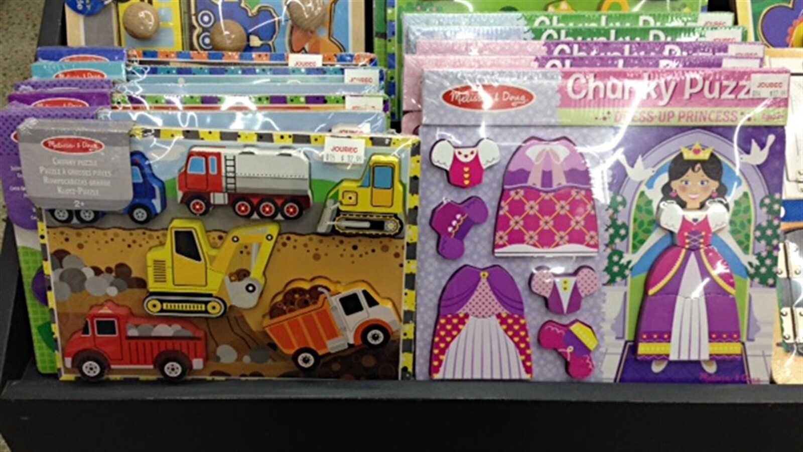 Des ensembles de jouets qui visent les garçons et les filles