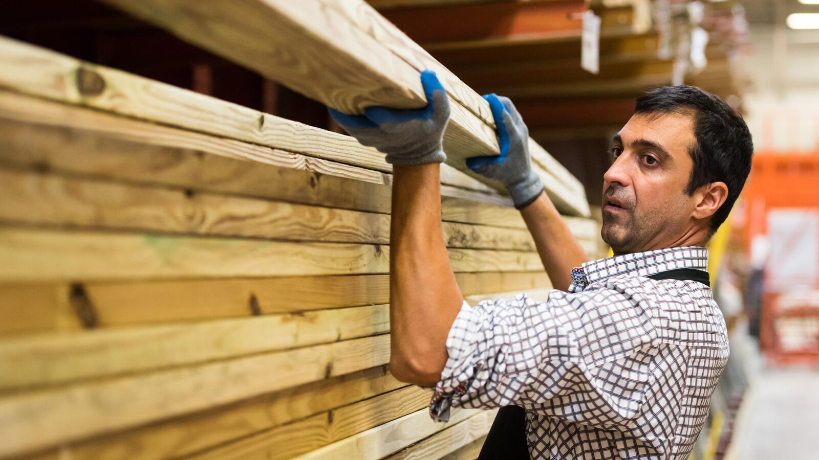 Un travailleur immigrant
