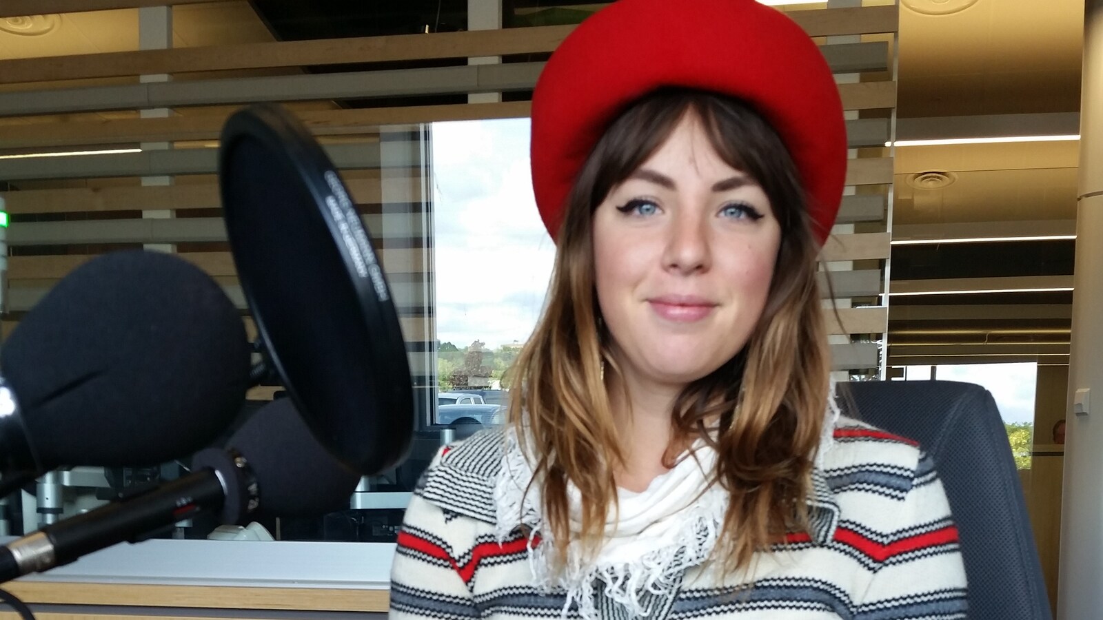 L'auteure-compositrice-interprète Julie Aubé