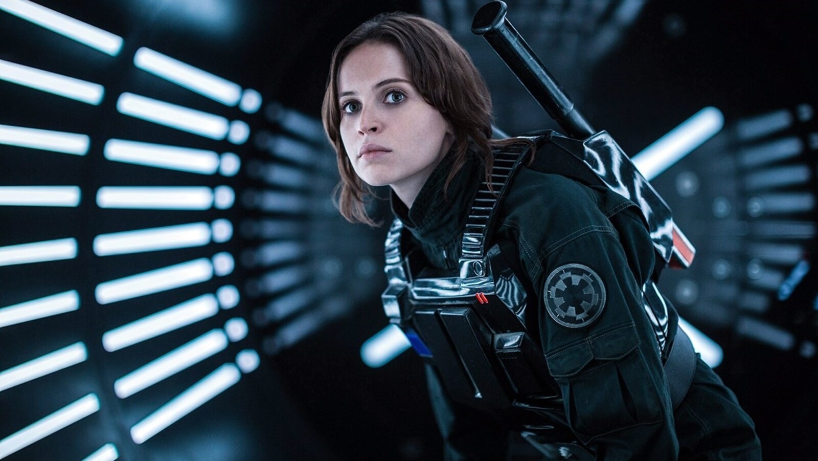 Felicity Jones dans une scène de <i>Rogue One : A Star Wars Story</i>, de Gareth Edwards